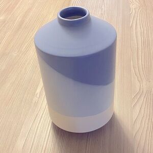 Anthropologie Glazy Waves Vase NWT
